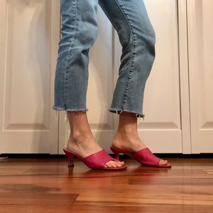 Vintage Van Eli 2" pink heeled sandals